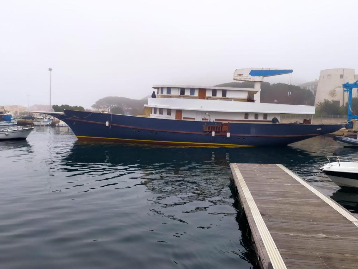 וילאפוצו Classic Yacht Yanika Yachting Watersport Ets מראה חיצוני תמונה