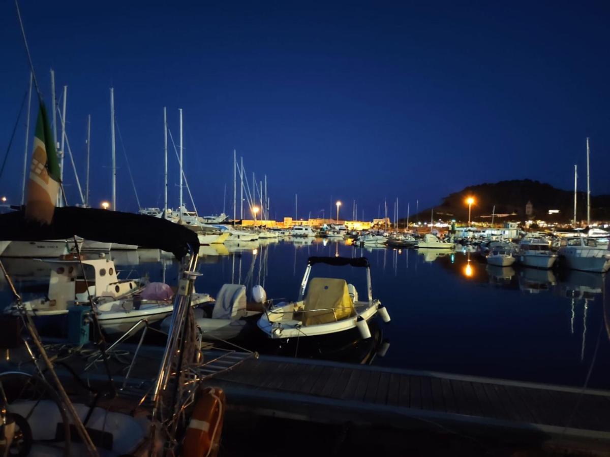 וילאפוצו Classic Yacht Yanika Yachting Watersport Ets מראה חיצוני תמונה
