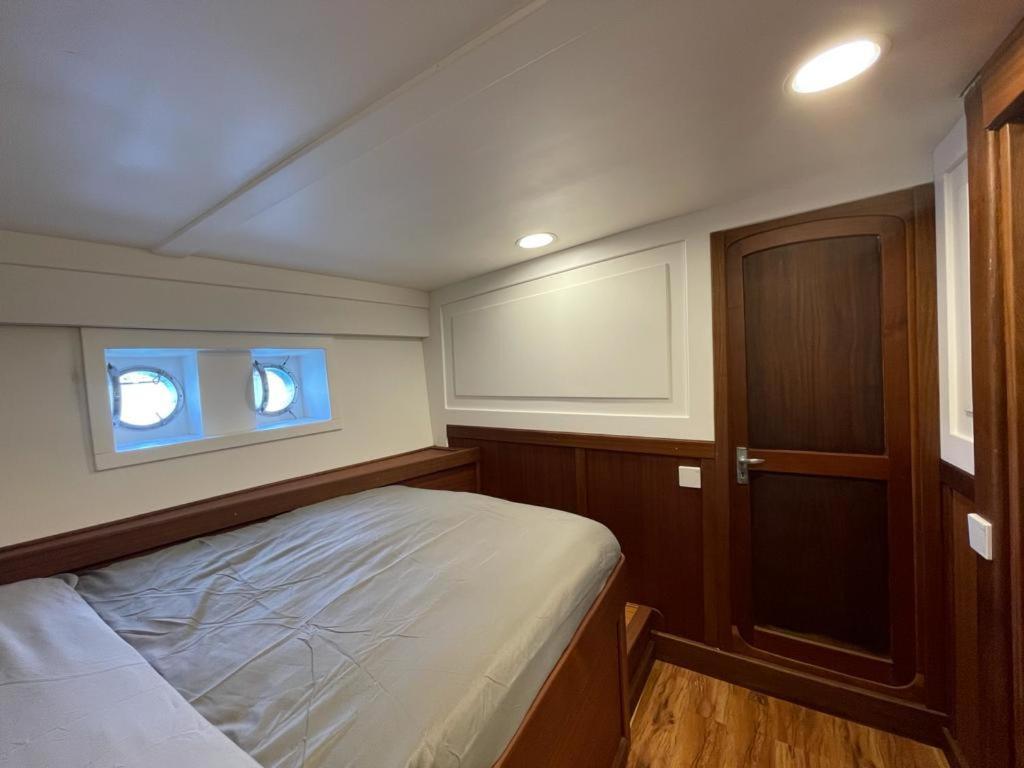 וילאפוצו Classic Yacht Yanika Yachting Watersport Ets מראה חיצוני תמונה